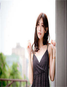韩国美女吃牛鞭